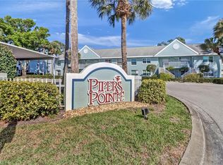 113 Wading Bird Cir #W-105, Naples, FL 34110