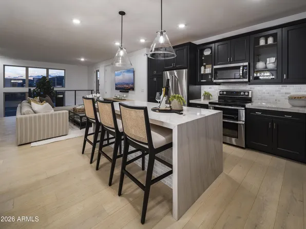 2121 W SONORAN DESERT Drive #163, Phoenix, AZ 85085