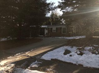 612 Kenyon Dr, Springfield, IL 62704