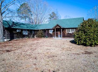 824 McIntosh Trl, Sharpsburg, GA 30277