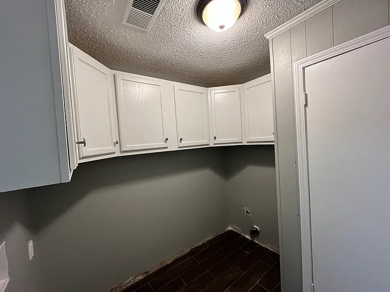 3203 Sunrise St — Photo 5