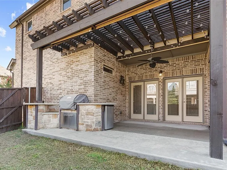 1131 Alpine Dr — Photo 36