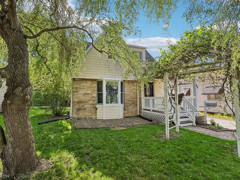 1st image of 168 Harcourt Dr