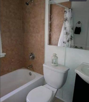 5th image of 5008 Virginia Ave APT 1W