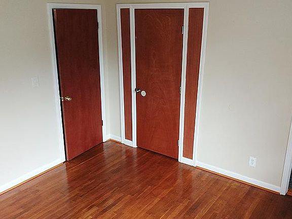 5th image of 2813 Camellia Dr