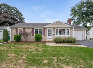 66 Liverpool St, Warwick, RI 02886