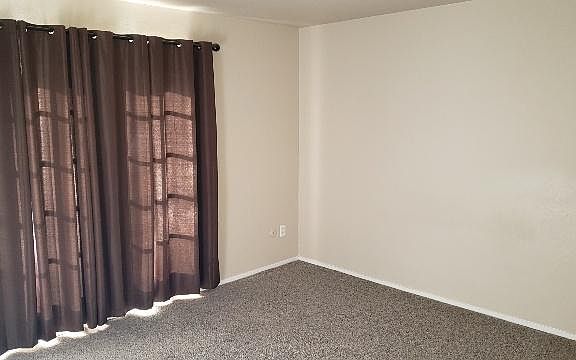 3rd image of 5333 Primrose Dr APT 1A