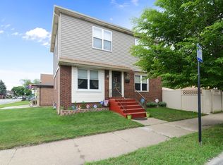 11200 S Avenue O, Chicago, IL 60617