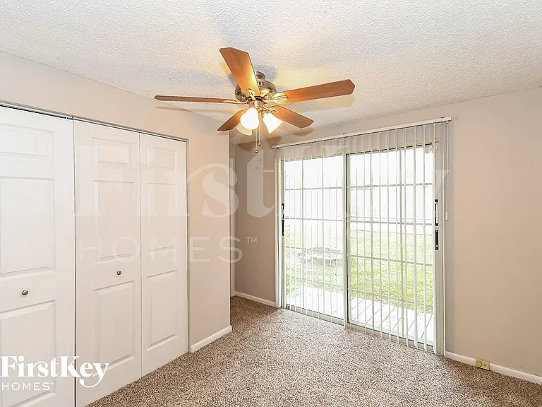 878 Westgate Dr — Photo 11