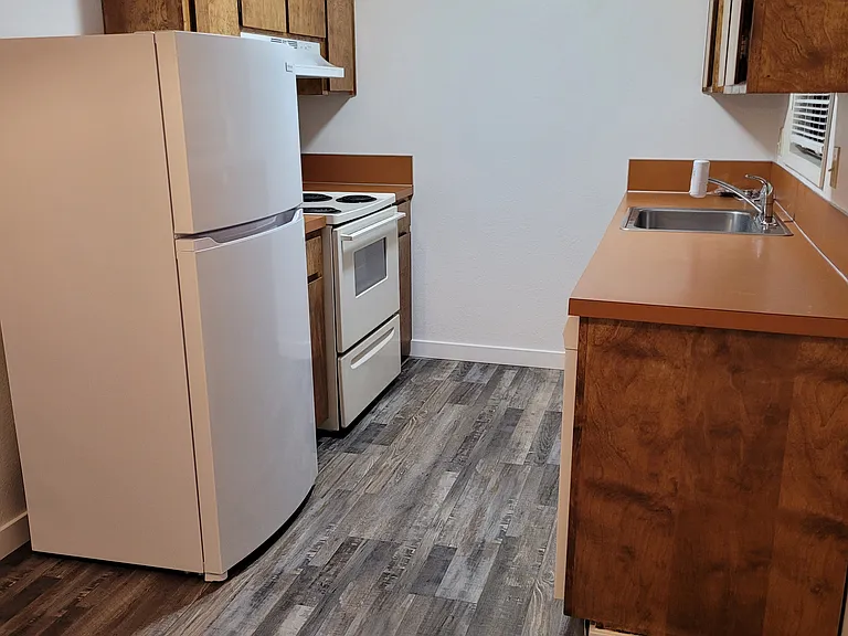 Kingswood Townhomes — Photo 10