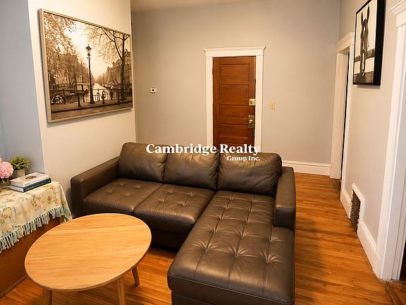 3rd image of 10 Brackett St #2T