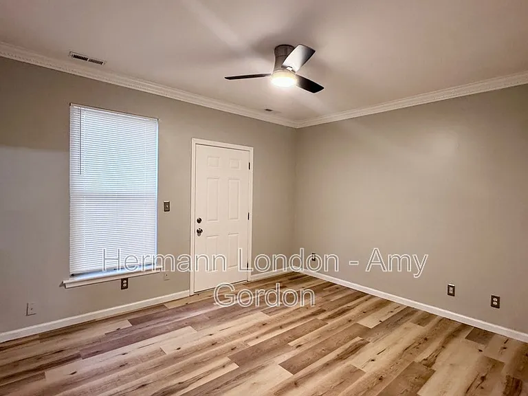 2336 Rutger St #C — Photo 15