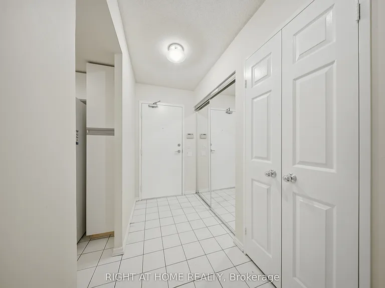 335 Webb Dr #506 — Photo 2