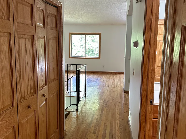615 Ridgeview Dr E #1 — Photo 6