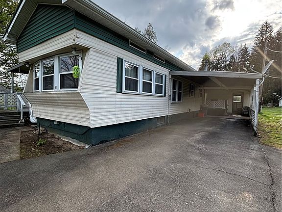 3rd image of 13 Lyle Rd