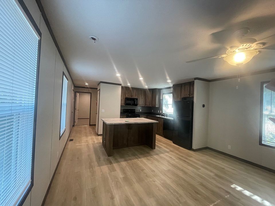 1st image of 9910 Geraldine St #157