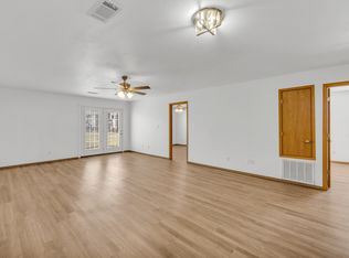 2805 Village Ct #B, Claremore, OK 74017