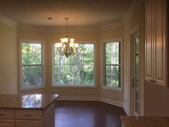 Spacious kitchen nook