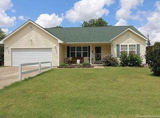 207 N Cowling St, Desloge, MO 63601