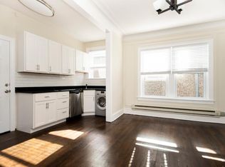 327 Kedzie Ave #2, Evanston, IL 60202