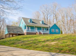 1430 Liberty Rd, Charlotte, TN 37036