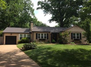 9369 Parkside Dr, Saint Louis, MO
