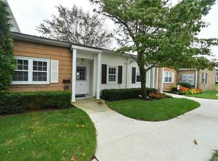 12 Harbor N, Amityville, NY 11701