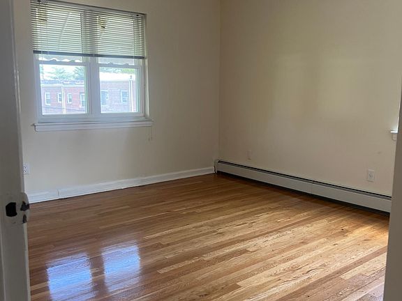 5th image of 2210 Fenton Ave #2