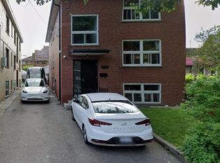 150 6th St #2, Toronto, ON M8V3A5