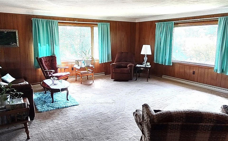 645 Lake Rd Conneaut OH Zillow