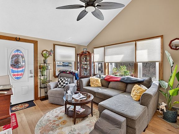 5th image of 84 Algonquin St