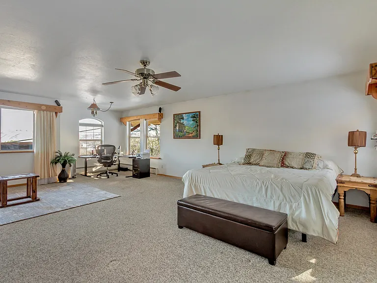2607 N Viking Dr — Photo 10