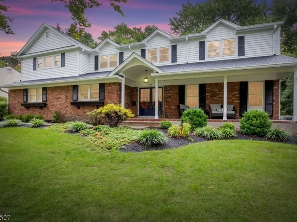 235 Spring Ridge Dr, Berkeley Heights Twp., NJ 07922