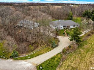 2101 Hollands Grove Rd, Washington, IL 61571