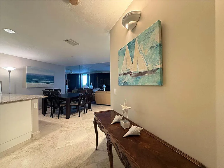 800 Ocean Dr #1104 — Photo 9