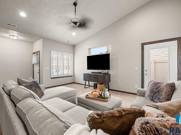 5th image of 5427 S Seville Pl