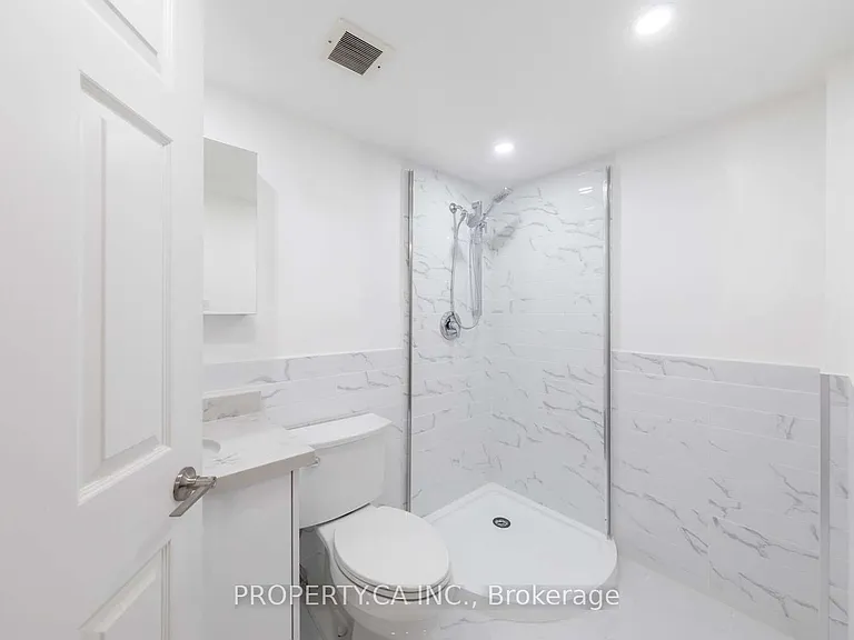 280 Simcoe St #705A — Photo 18
