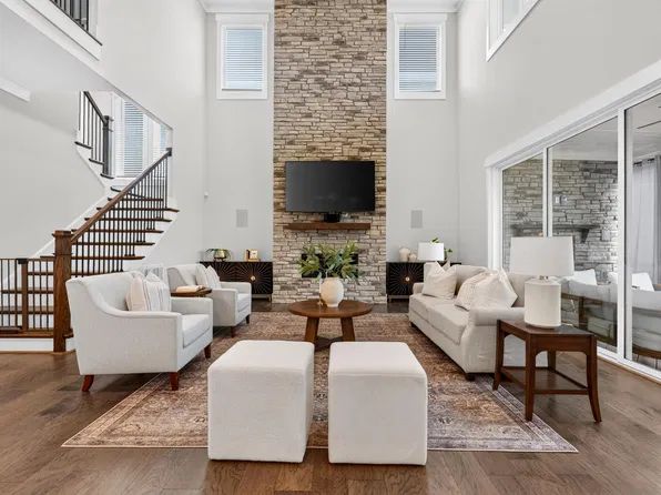 8412 Brady Pointe Rd, Fuquay Varina, NC 27526