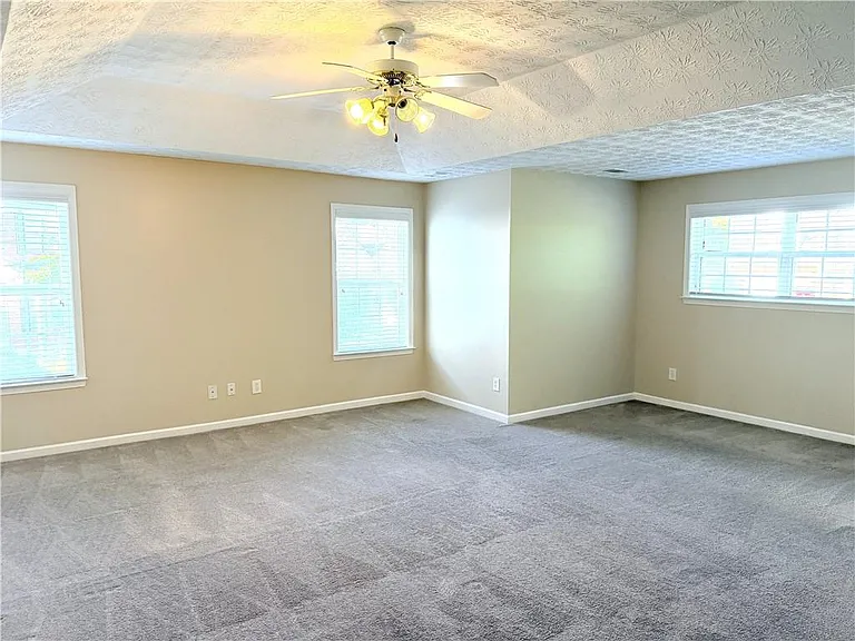 1210 Skylar Ridge Cir — Photo 18