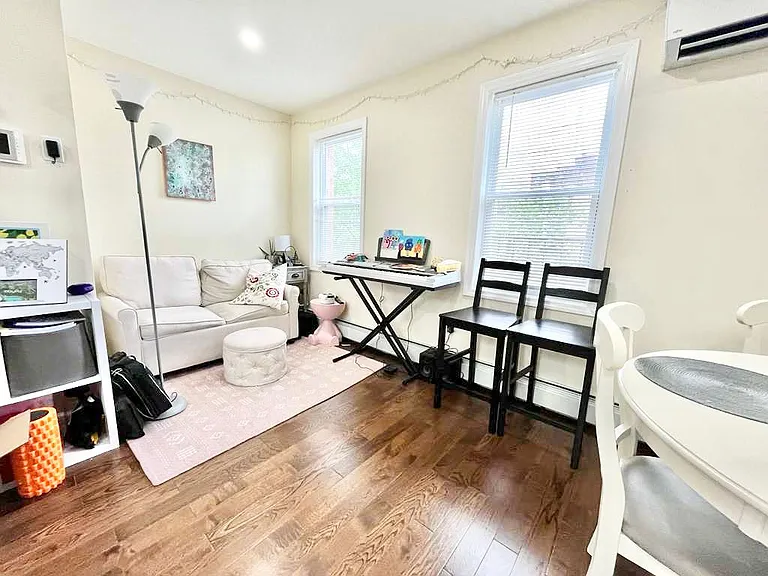 35 N Oxford St #3 — Photo 3