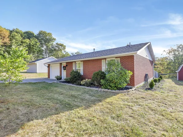 1846 King Rd, Newark, OH 43055