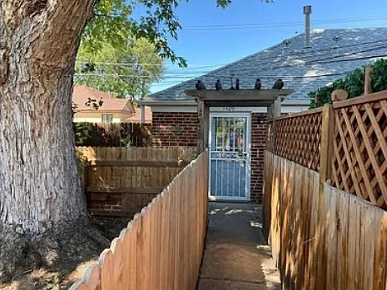 1409 Jasmine St — Photo 13