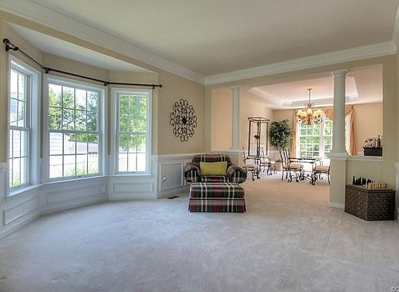 5th image of 5517 Bosworth Pl