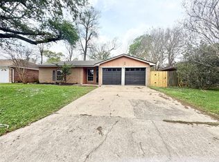 98 Sparrow Way, Beaumont, TX 77707