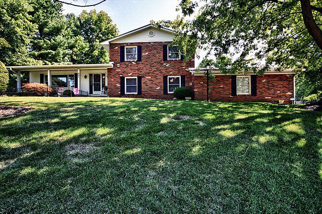 1st image of 431 Summit Dr