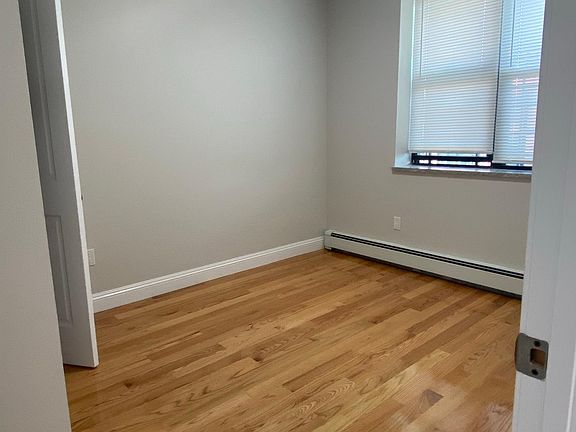 4th image of 3626 172nd St #2F