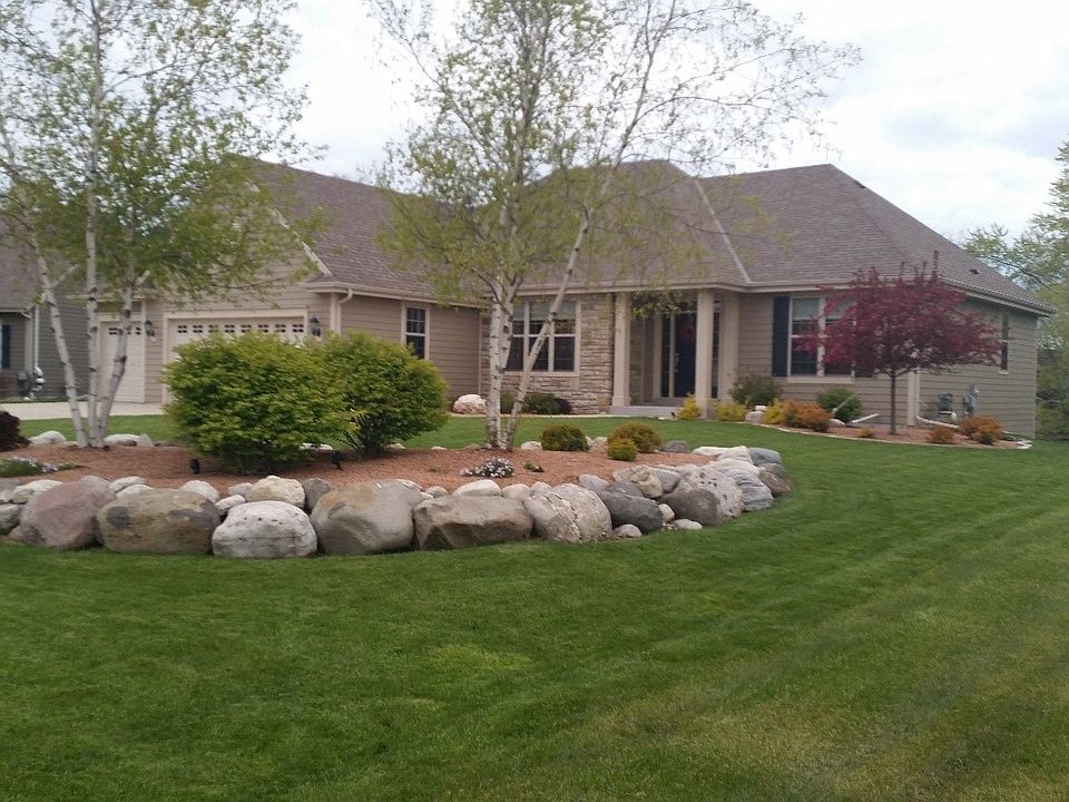 1st image of W273N2529 Arlington Dr