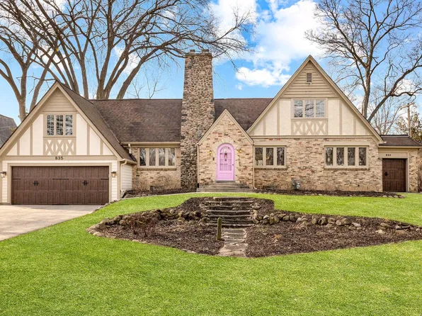 835 Circle DRIVE, Elm Grove, WI 53122