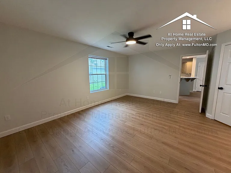 1011 Greystone Ct — Photo 14