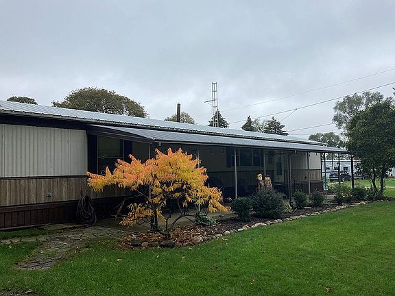 3rd image of 5298 E Lawrence Dr